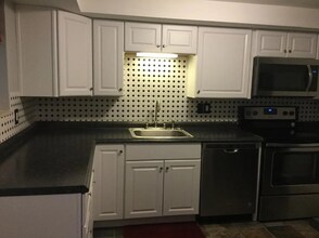 733a Cribbs St in Greensburg, PA - Building Photo - Building Photo