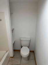 127 Washington Ave-Unit -2 in Endicott, NY - Building Photo - Building Photo
