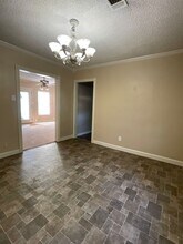 901 Dennis Ave in Leesville, LA - Building Photo - Building Photo