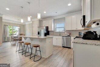 10 Vintage Ave in Newnan, GA - Building Photo - Building Photo