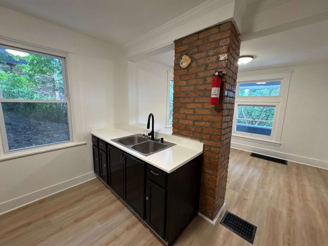 2319 Patterson Ave in Pittsburgh, PA - Building Photo - Building Photo