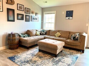 200 Buckshot Dr in Oak Grove, KY - Building Photo - Building Photo