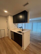 425 W 8th St in Charlotte, NC - Building Photo - Building Photo