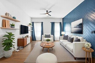 1025 Oak St SW in Atlanta, GA - Building Photo