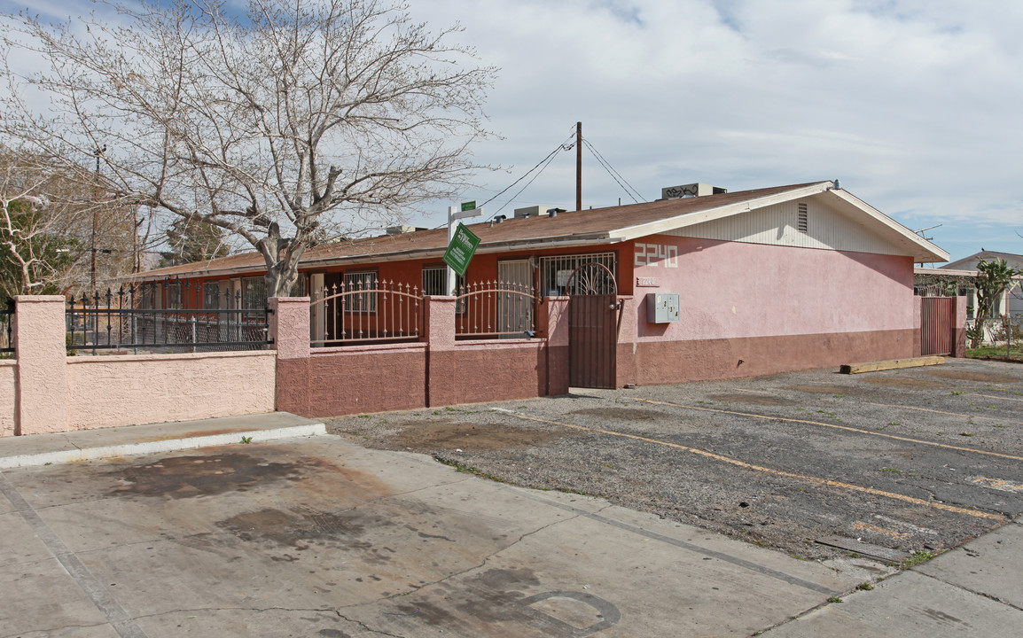 Arrowhead Acres in North Las Vegas, NV - Building Photo