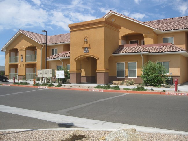 Ridgecrest Senior Apartments in Ridgecrest, CA - Building Photo - Building Photo