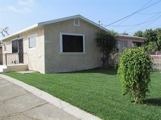 12025-12027 Willowbrook Ave in Compton, CA - Building Photo - Building Photo