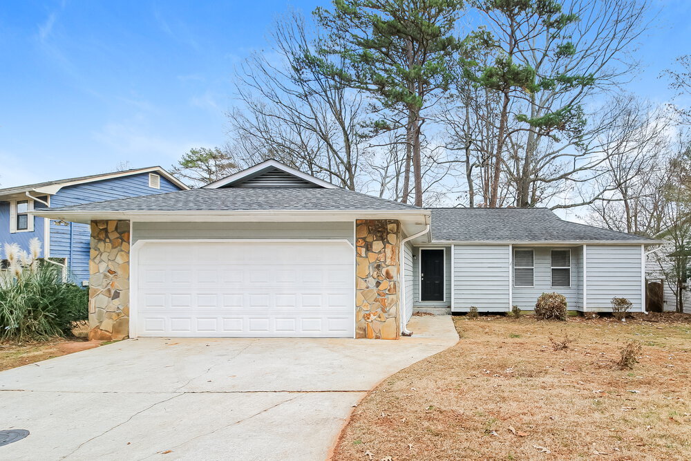 721 Pepperwood Trail in Stone Mountain, GA - Building Photo