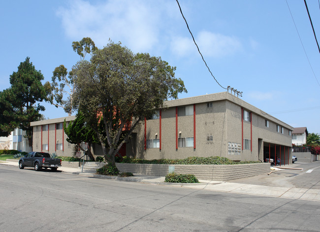 2350 Peacock Ave in Ventura, CA - Building Photo - Building Photo