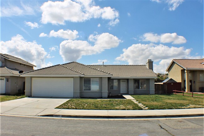 14441 Stonecreek Trail in Hesperia, CA - Building Photo - Building Photo