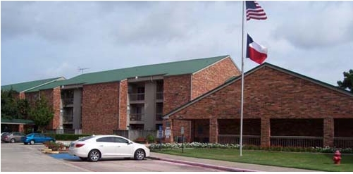 Optimist Village in Orange, TX - Building Photo