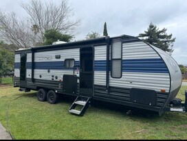 48 Enos Dr, Unit Country Living in Salinas, CA - Building Photo