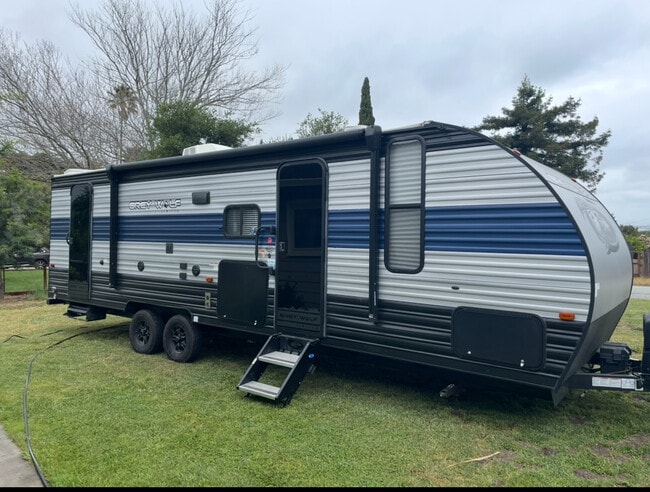 48 Enos Dr, Unit Country Living