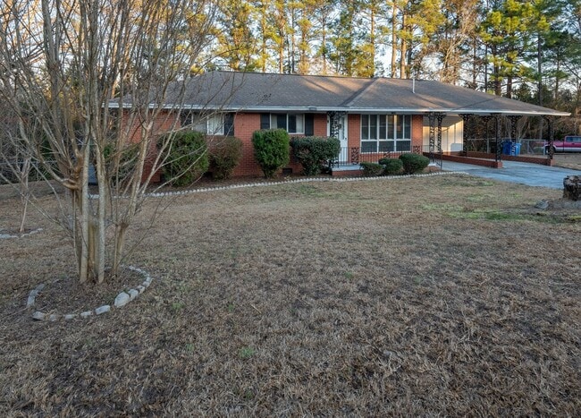 1802 Olympia Ct in Fayetteville, NC - Building Photo - Building Photo