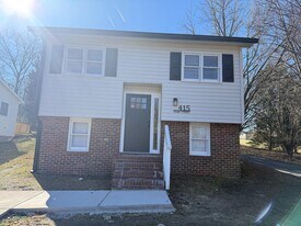 415 Doak St in Thomasville, NC - Building Photo