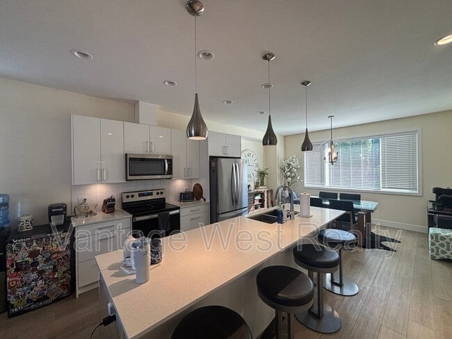 property at 1275-1275 Brookside Ave