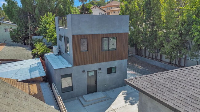 2230 Fargo St in Los Angeles, CA - Building Photo - Building Photo