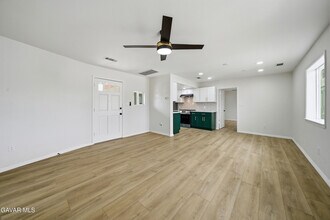 2059 Shasta St in Mojave, CA - Building Photo - Building Photo