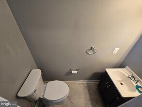 2118 Cedar Barn Way in Woodlawn, MD - Building Photo - Building Photo