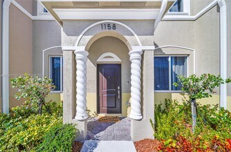 1158 SE 23rd Ave in Homestead, FL - Building Photo - Building Photo