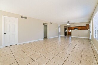 5322 E Greenway St in Mesa, AZ - Building Photo - Building Photo