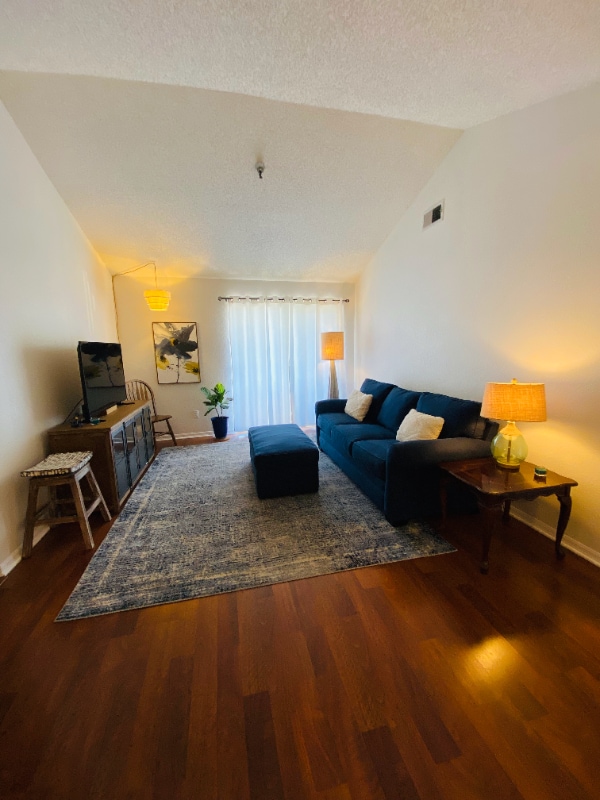 10263 Gandy Blvd N in St. Petersburg, FL - Building Photo - Building Photo