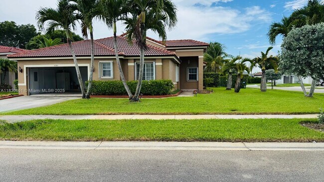 16384 SW 7th St in Pembroke Pines, FL - Building Photo - Building Photo