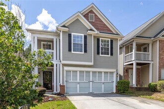 663 Lakes Cir in Lithonia, GA - Building Photo - Building Photo