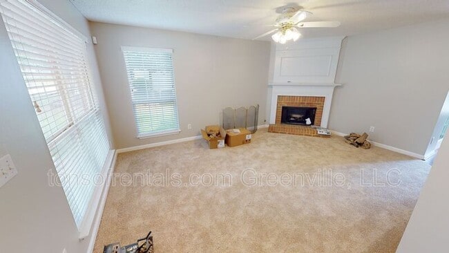 101 Fairview Lake Way in Simpsonville, SC - Building Photo - Building Photo
