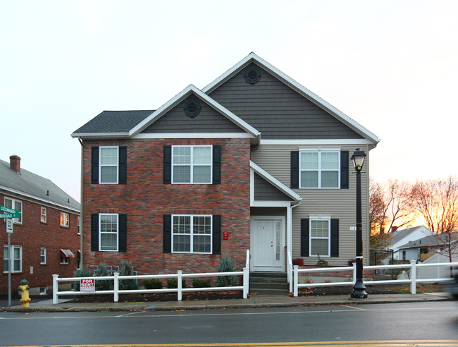 100 Broad St in Waterford, NY - Building Photo - Building Photo