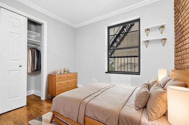 47 1/2 East 1st Street in New York, NY - Building Photo - Building Photo