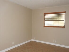 1600 NE 3rd Ave in Fort Lauderdale, FL - Building Photo - Building Photo