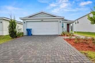 1338 Colebrook Cir SW in Palm Bay, FL - Building Photo - Building Photo