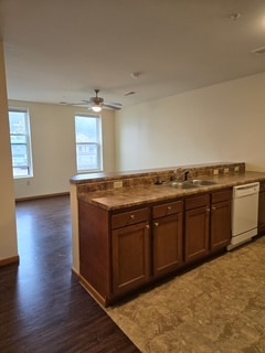 525 10th St W, Unit 525 10th Street West #402 in Huntington, WV - Building Photo - Building Photo