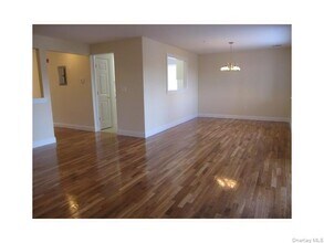 202 Tondo Cir in Harriman, NY - Building Photo - Building Photo