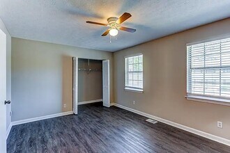 3495 Creekview Pl in Scottdale, GA - Building Photo - Building Photo