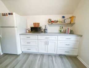 139 S 72nd St, Unit A in Milwaukee, WI - Building Photo - Building Photo
