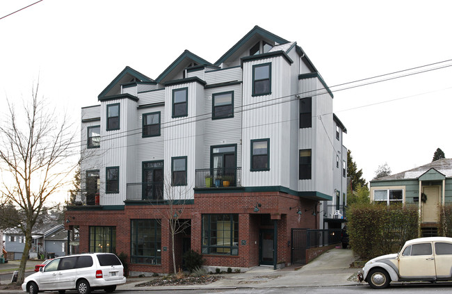 2425 E Union St in Seattle, WA - Building Photo - Building Photo