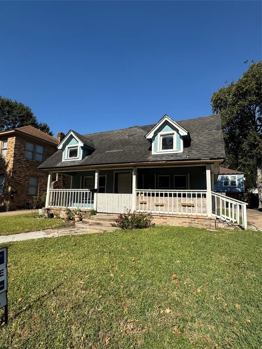 1411 Godwin St in Houston, TX - Building Photo