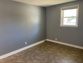 2826 E Thomas Ave-Unit -APT 1 in Terre Haute, IN - Foto de edificio - Building Photo
