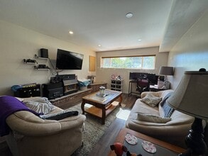 21633 Donovan Av in Maple Ridge, BC - Building Photo - Building Photo