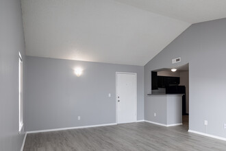 Parkside in Denver, CO - Building Photo - Interior Photo