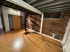 254 Friend St, Unit 1 in Boston, MA - Building Photo - Building Photo