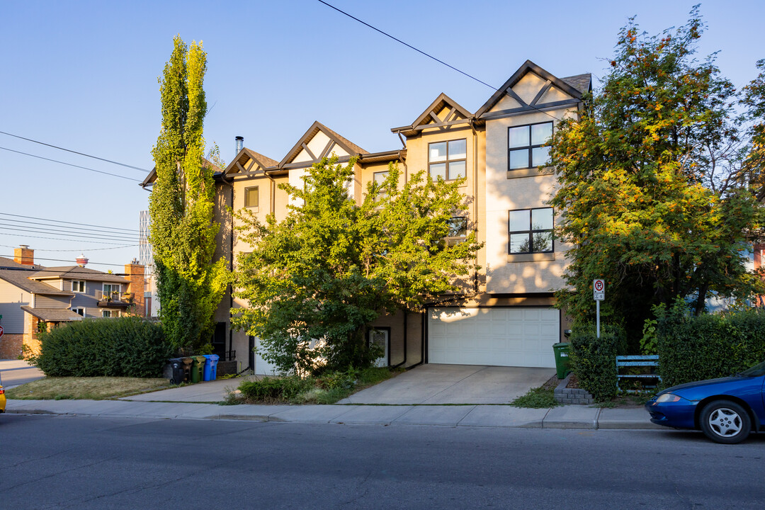 505 5 St NE in Calgary, AB - Building Photo