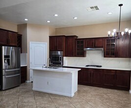 9152 Worsley Park Pl in Las Vegas, NV - Building Photo - Building Photo