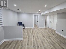 101 Morning Sparrow Dr in Vaughan, ON - Building Photo