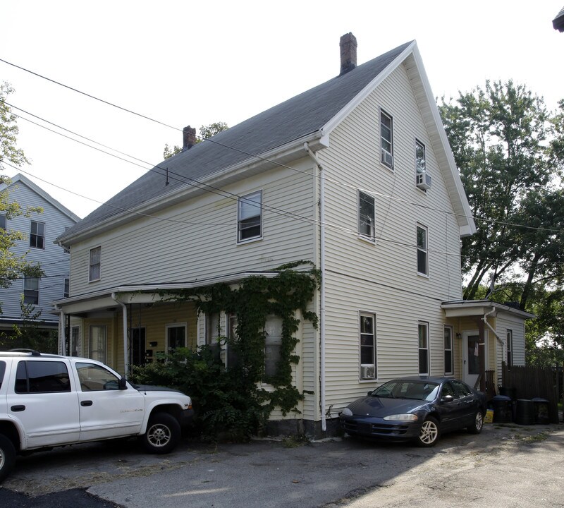 328-332 Granite St in Quincy, MA - Foto de edificio