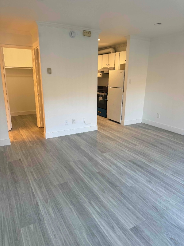 property at 27 Stevens Pl
