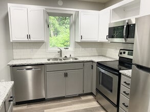 8553 Baltimore St NE, Unit 8553 in Blaine, MN - Building Photo - Building Photo