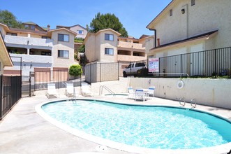 Sunset Terrace Apartments in Fallbrook, CA - Building Photo - Building Photo